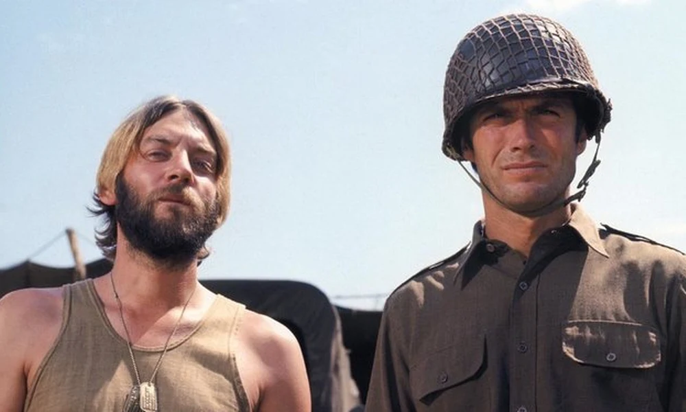 A Kelly hősei című filmben Clint Eastwood oldalán