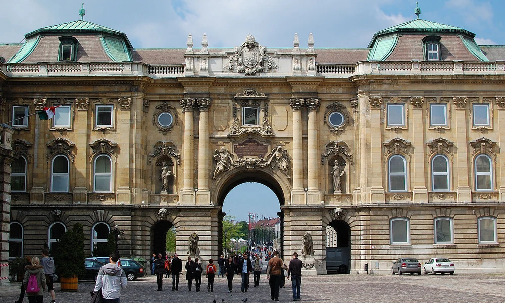 Budavári Palota