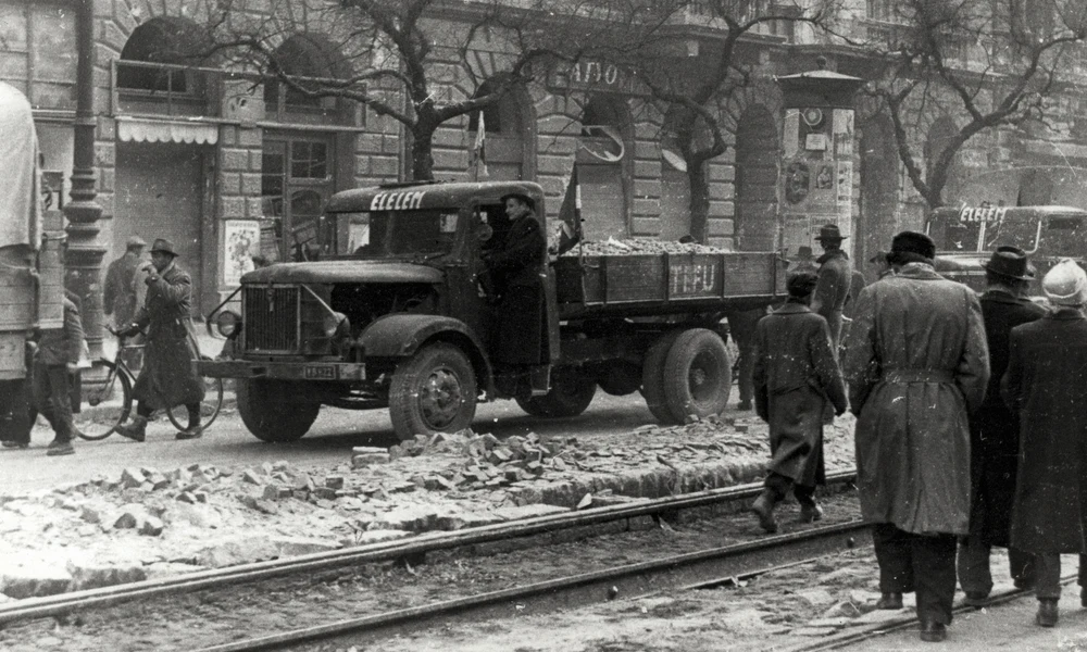 1956