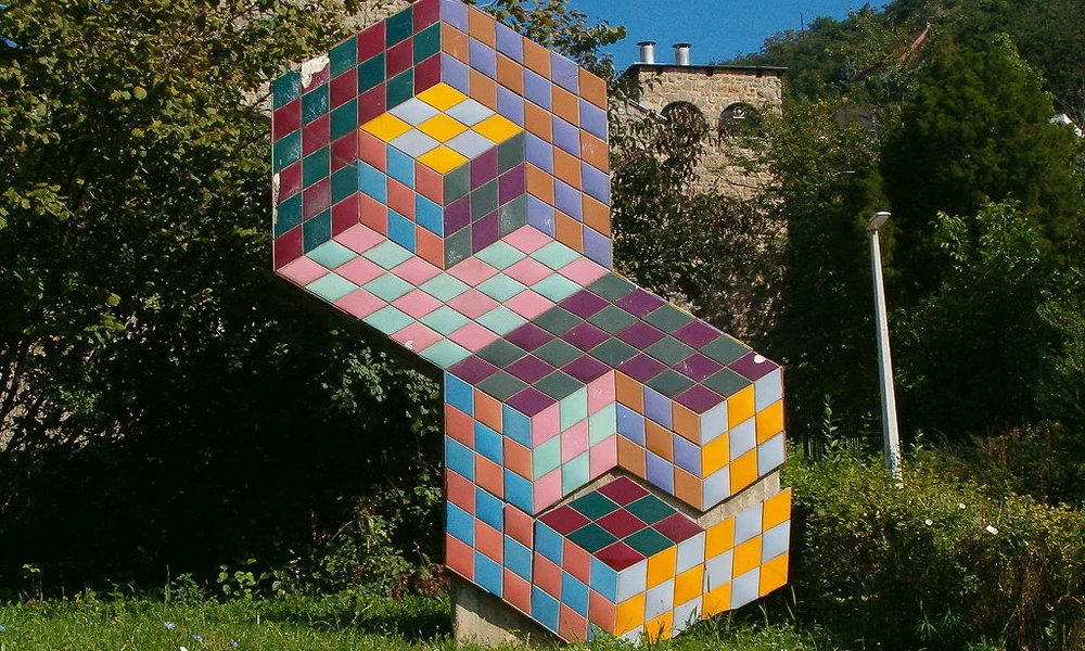Vasarely szobra