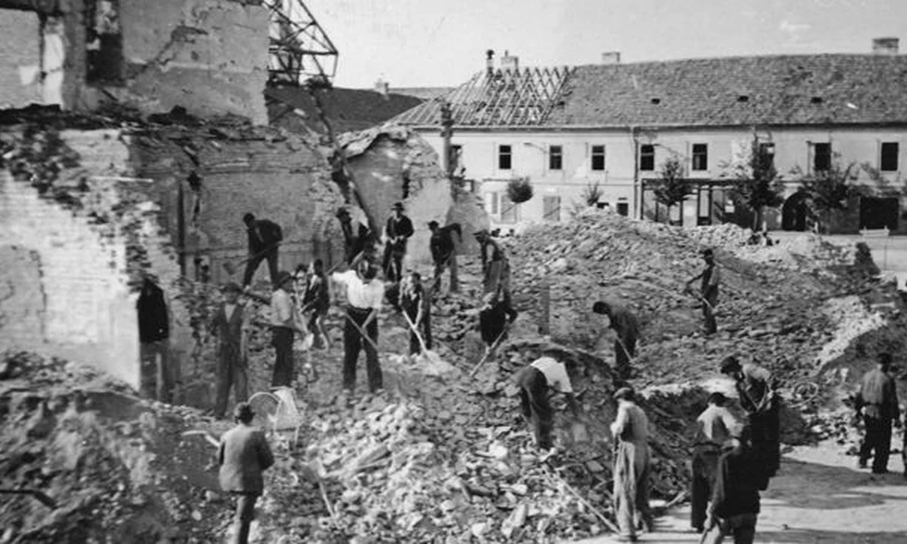 Kassa bombázása