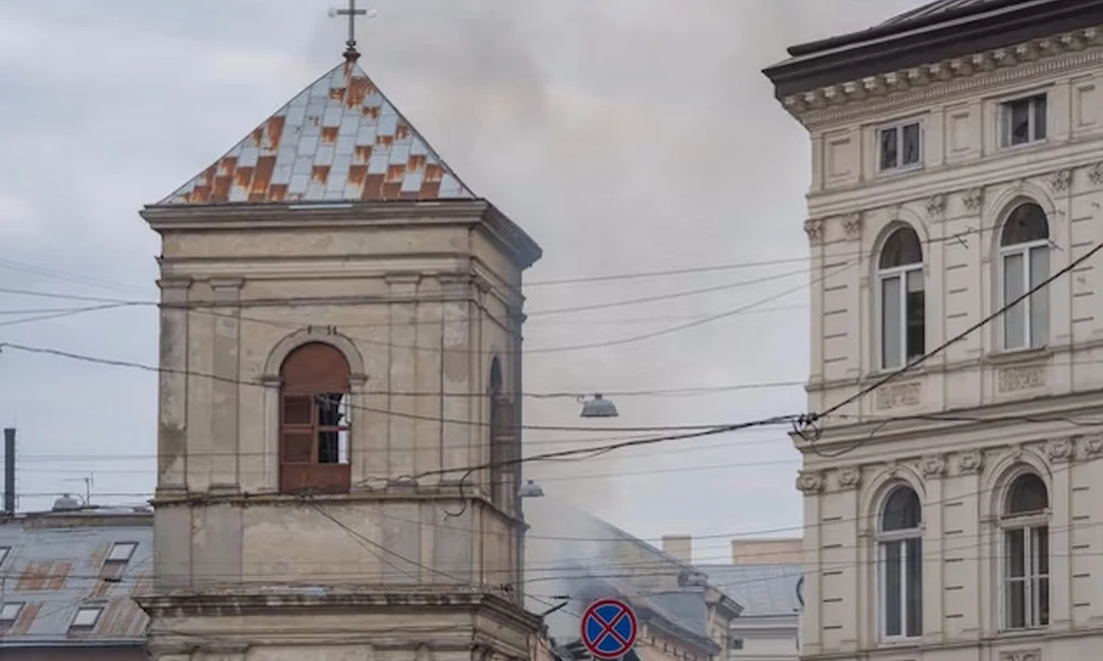 Orosz dróntámadás rongálta meg Lviv 17. századi világörökségi kolostorát