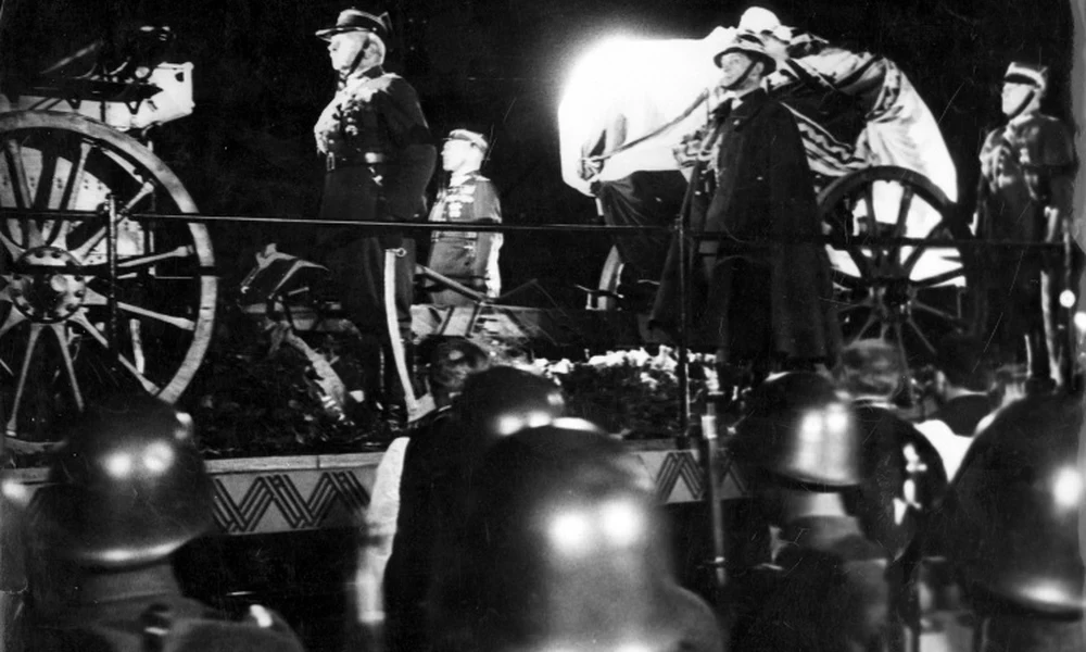 Ismeretlen amatőr film került elő Józef Piłsudski temetéséről