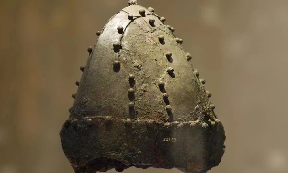 Egy szászánida sisak a British Museumban