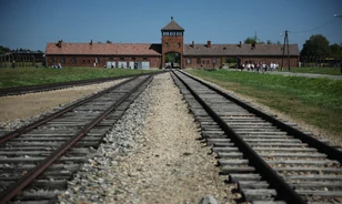 Új bejáratot épít az auschwitzi múzeum Birkenaunál