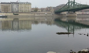 Történelmi ínségkövek kerültek felszínre Európa kiszáradó folyóiban