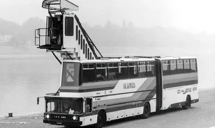 Ikarus buszokkal telik meg a hétvégén az Aeropark