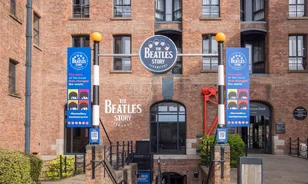 Világszínvonalú központtá bővül a liverpooli Beatles múzeum