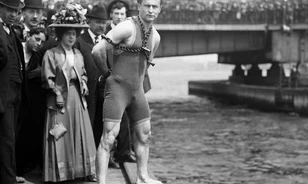 Száz év után megkérdőjelezték Houdini halálának történetét