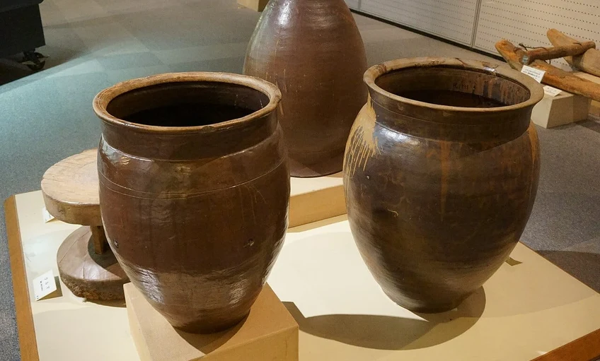 Mesterséges intelligencia vizsgálta a japán kerámiákat
