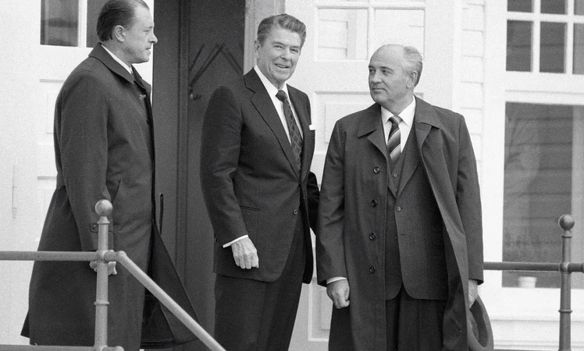 Bizalmatlanság miatt nem számolták fel a nukleáris fegyvereket 1986-ban