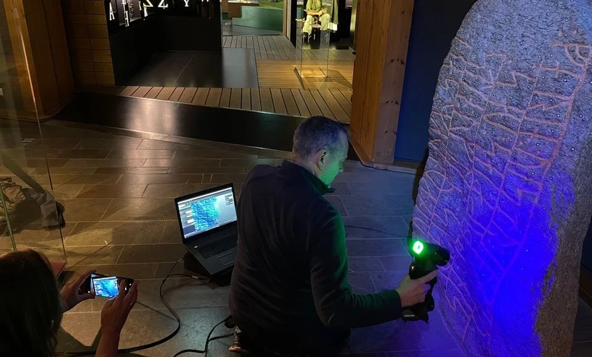 Modern technológiával térképezik fel a viking rúnakövek hálózatát