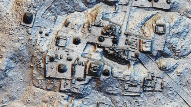 A kutatók LiDAR technológiával térképezték fel Tikal eltemetett infrastruktúráját, amelyet sűrű dzsungel borított