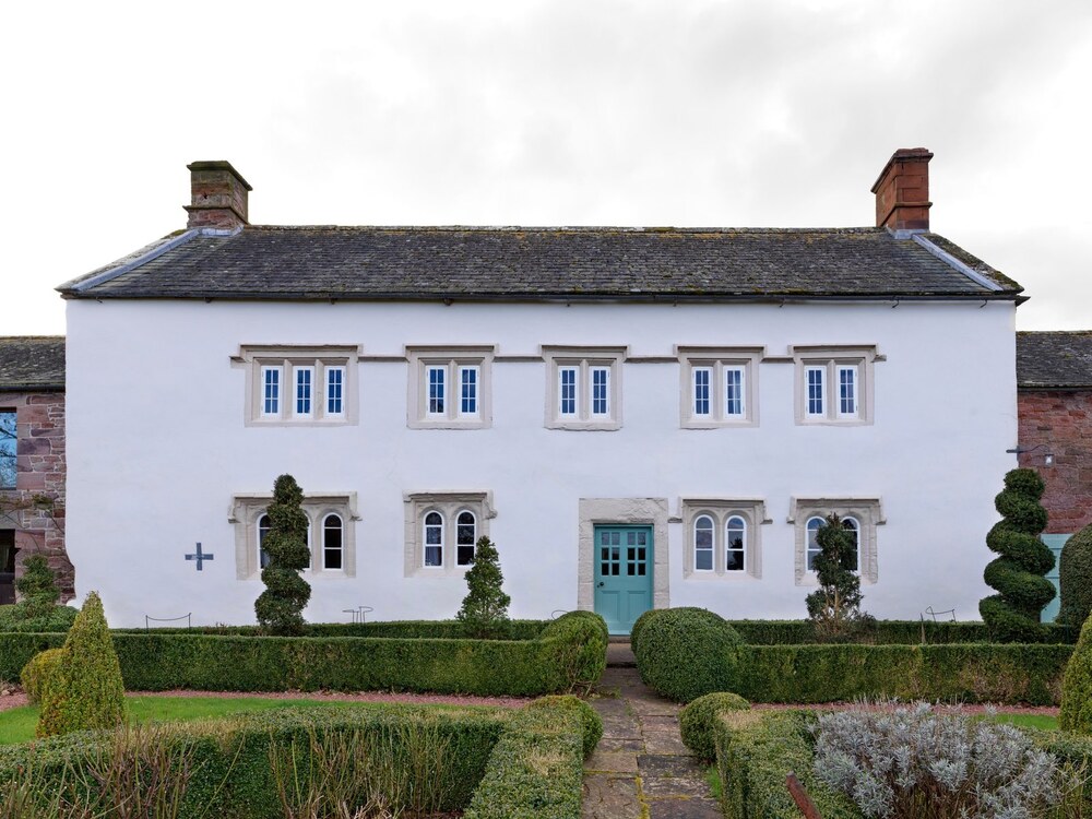 A kastély épülete (Kép forrása: Facebook / Historic England)