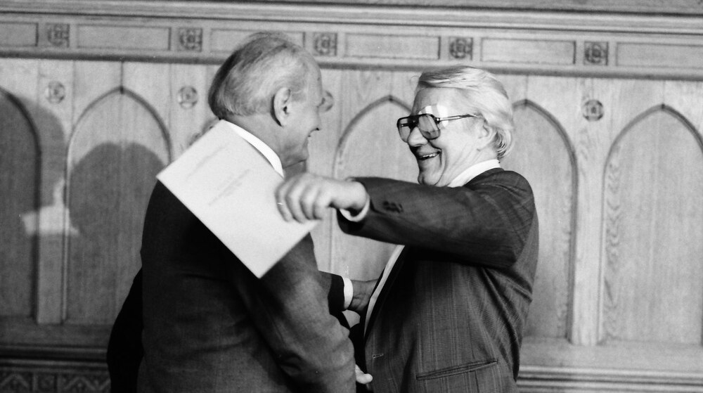 Göncz Árpád és Sütő András találkozása 1990. június 26-án (kép forrása: Fortepan/ Szigetváry Zsolt)