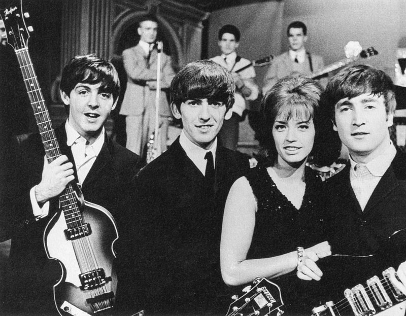 Lill-Babs svéd énekesnővel egy tévéfelvételen. (1963)