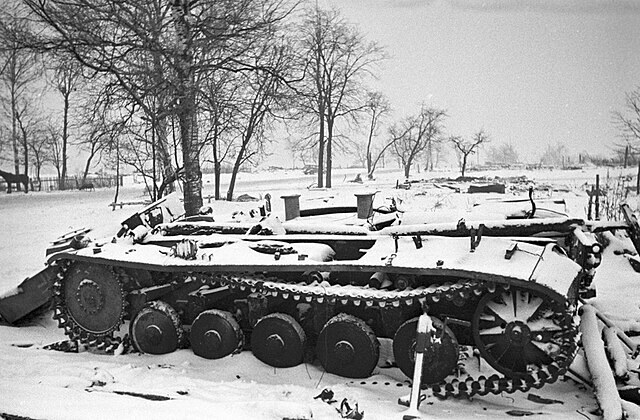 Egy kiiktatott Panzerkampfwagen II harckocsi (RIA Novosti archive, image #2567 / Samaryi Guraryi / CC BY-SA 3.0)