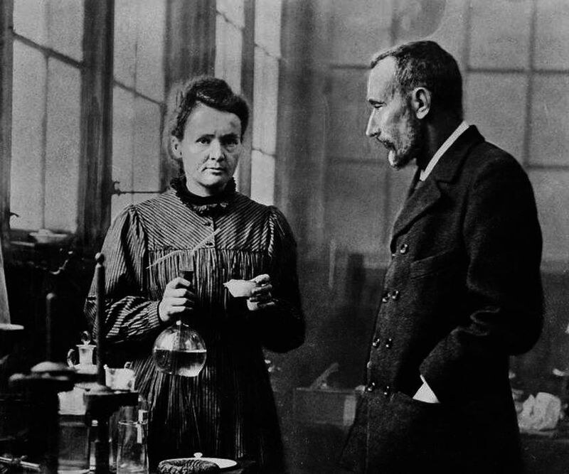 Marie Curie és férje Pierre Curie 1903-ban együtt kapták meg a Nobel-díjat.
